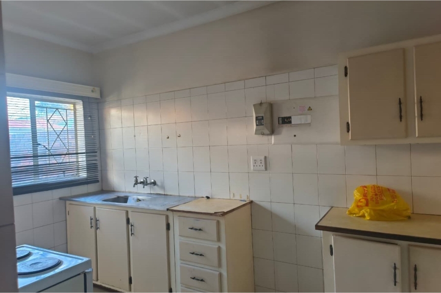To Let 2 Bedroom Property for Rent in Oos Einde North West